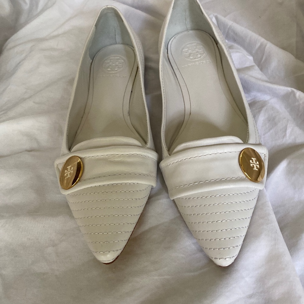 Tory Burch Wihite Flats Size 8M